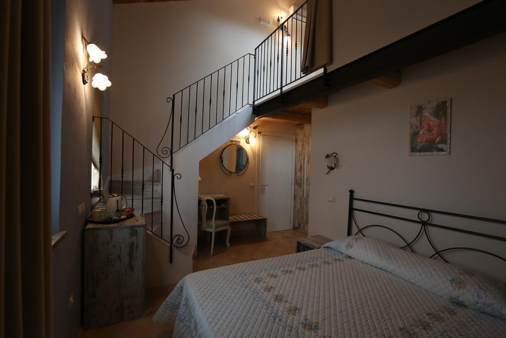 Villa Marietta Country House - Marche Montemaggiore al Metauro Стая снимка