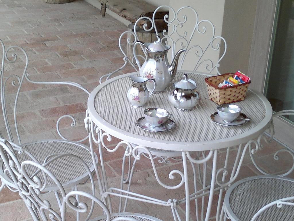 Villa Marietta Country House - Marche Montemaggiore al Metauro Екстериор снимка