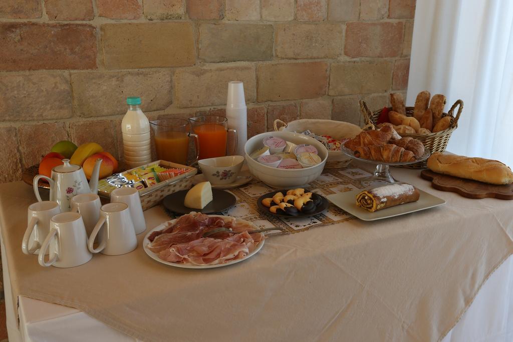 Villa Marietta Country House - Marche Montemaggiore al Metauro Екстериор снимка